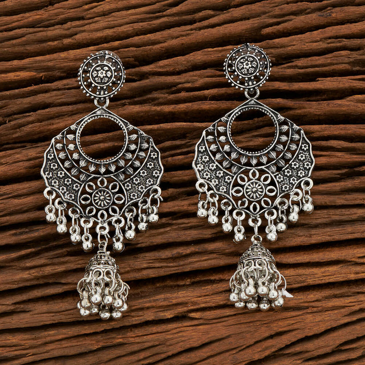 Classic Earring With Oxidised Plating 108087