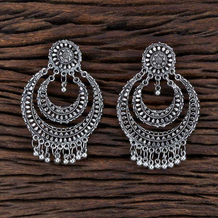 Classic Earring With Oxidised Plating 108224