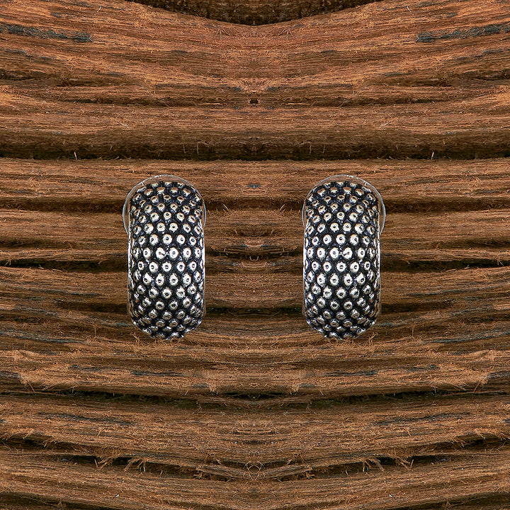 Classic Earring With Oxidised Plating 804315