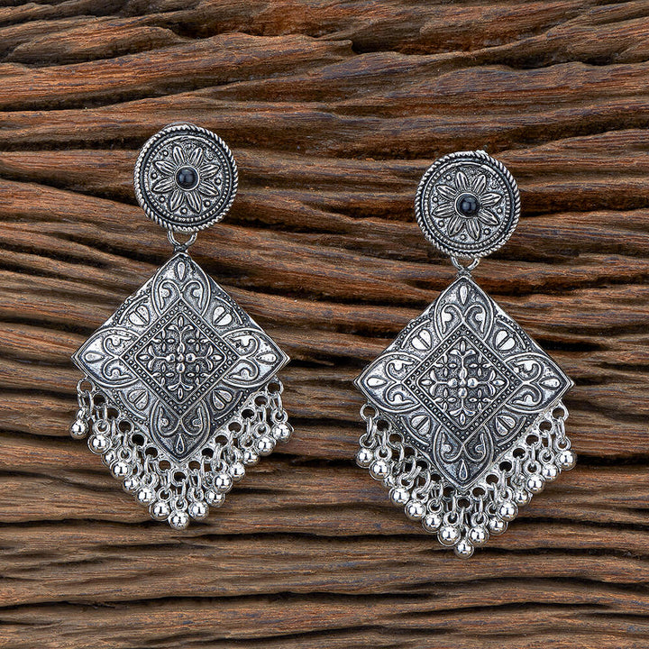 Classic Earring With Oxidised Plating 805697