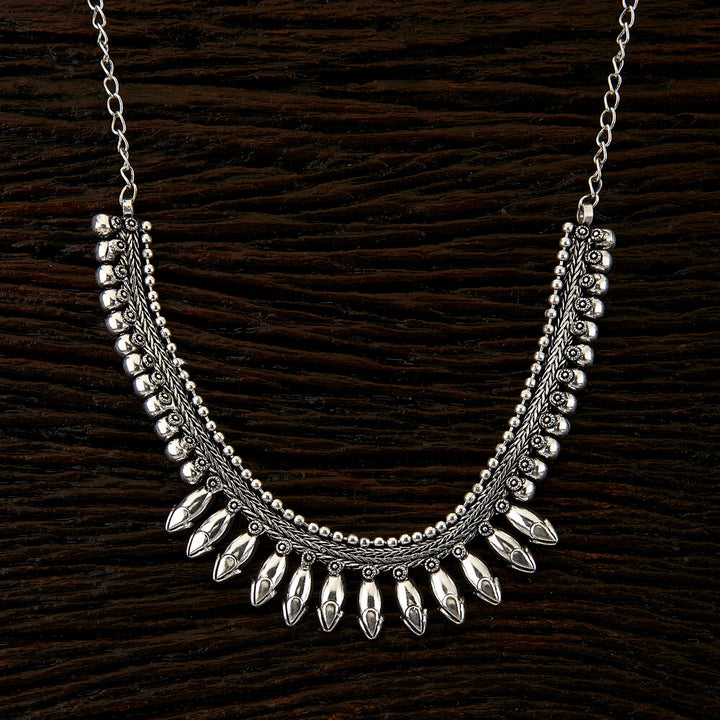 Classic Necklace with oxidised plating 90245